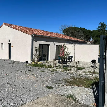 Des Lauriers Blancs Holiday home *