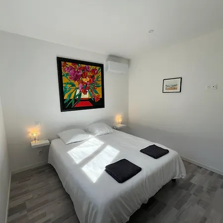 Des Lauriers Blancs Holiday home Laurac-en-Vivarais