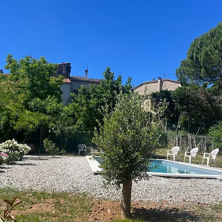 Des Lauriers Blancs Holiday home *